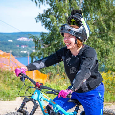 Alamäkipyöräily
